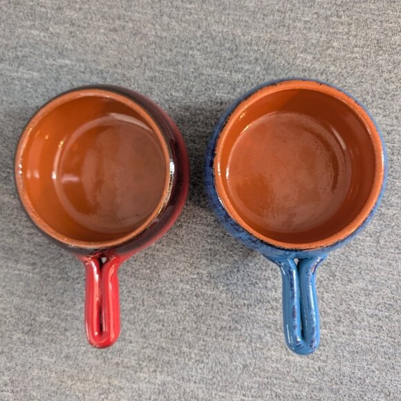 De Silva Terracotta Handled Soup Bowl/Oven Dish, Set of 2 in Red and Blue - Picture 2 of 3